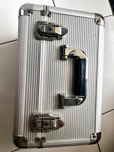 Maleta de maquiagem profissional alumínio Jacki Design