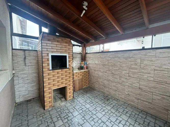CASA A VENDA NO CONDOMÍNIO VALE DAS FIGUEIRAS