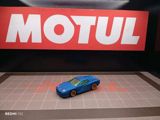 Raríssima Miniatura Ferrari F512M - Hotwheels - escala 1/64