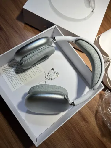 Apple AirPods Max - Prateado