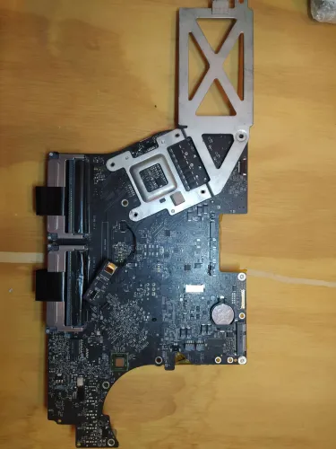 Placa mãe iMac 2011-Defeito