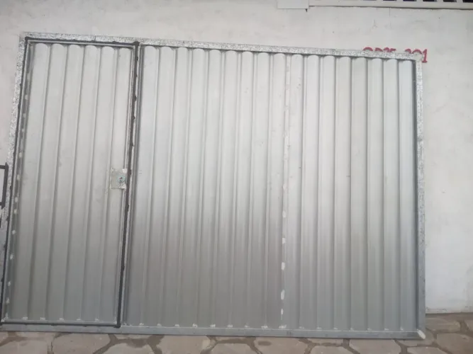 Portão novo galvanizado para garagem de correr 2.10x3.00