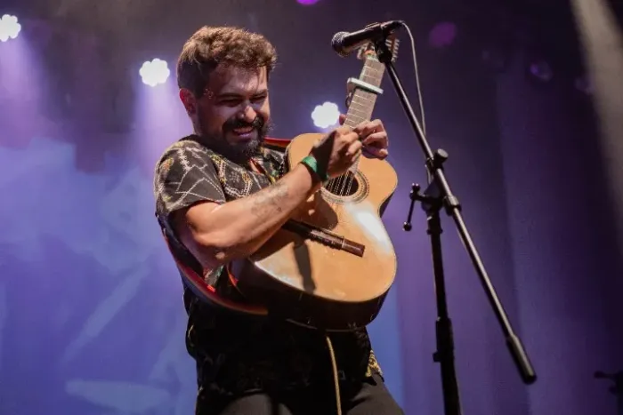 Viola Caipira Eletroacústica Tagima/Terra Brasil do artista Bemti (disco "era dois")