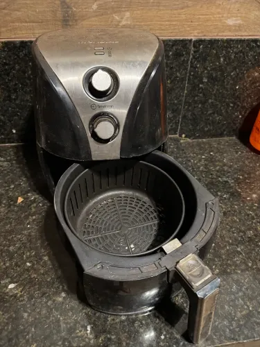 AIR FRYER PARA CONSERTO OU APROVEITAMENTO DE PEÇAS