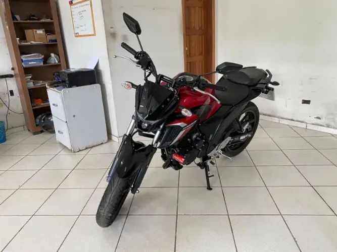 Yamaha Fz25 Fazer Único Dono e Garantia de Fabrica