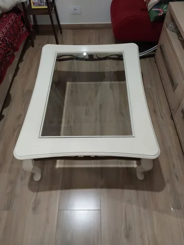 Mesa de centro impecável