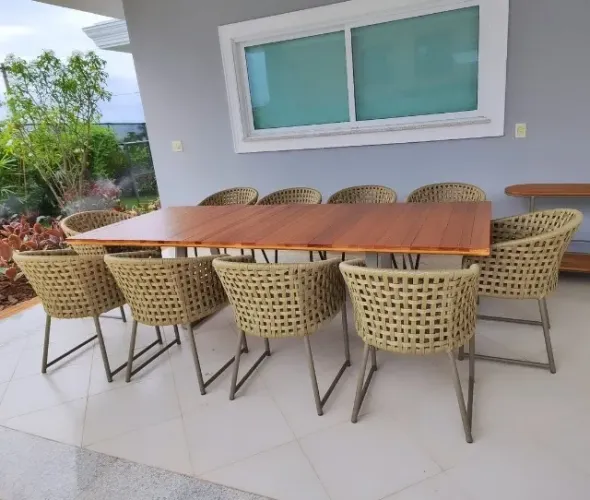 Mesa área externa Madeira