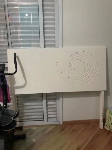 Cabeceira de Cama com Design Moderno