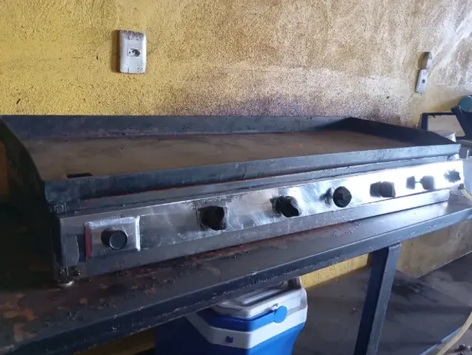 Vende-se Chapa de Lanche Venâncio Grande C/05 Queimadores