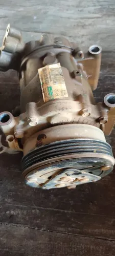 Compressor ar condicionado Sandero 2014