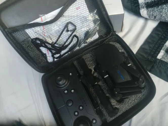Drone genai em bom estado 