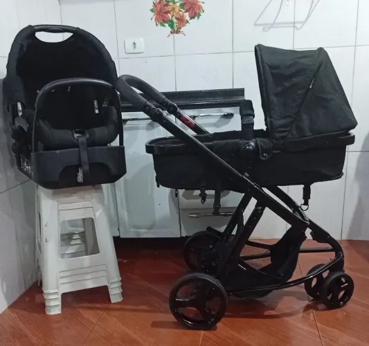 Carrinho de bebê completo c/bebê conforto novisso Safety 1st