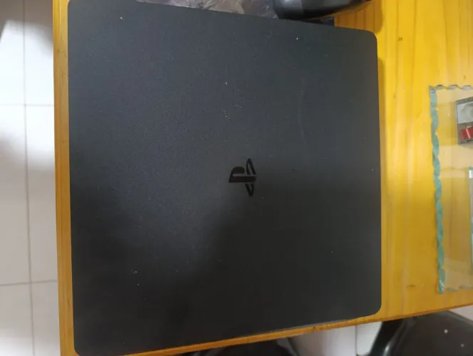 Playstation 4 a venda