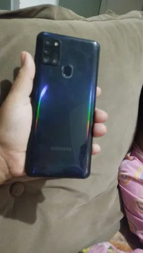 Tela original tem um macha mais não interfere em nada