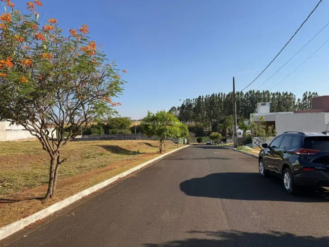 Terreno em condomínio à venda, Jockey Park - Uberaba/MG