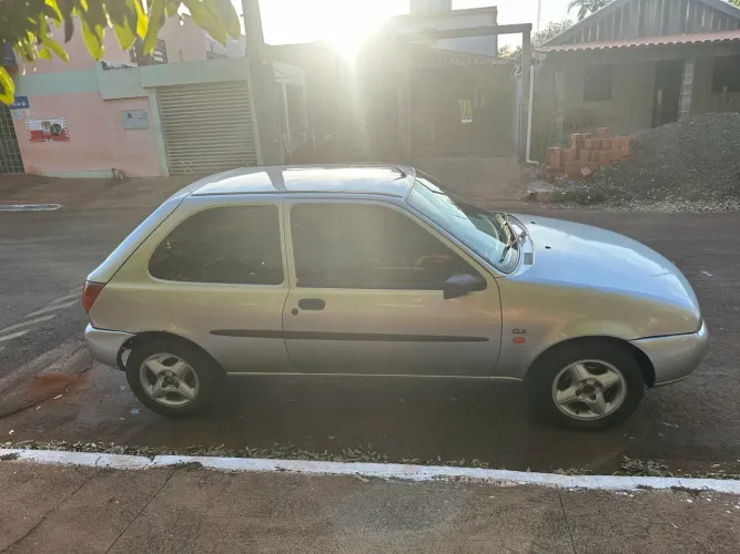 Ford Fiesta CLX 1.4i 16V 3P E 5P 1997