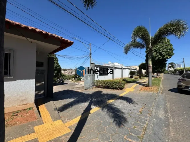 Excelente oportunidade de casa no Condomínio Topázio II, R$2.500,00/mês.