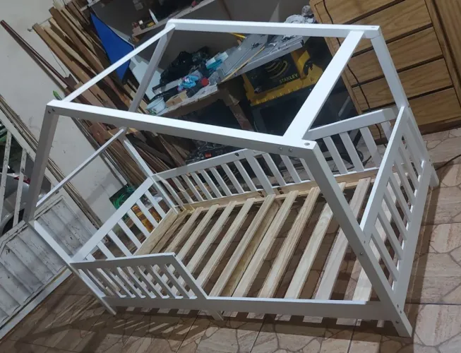 Cama de Solteiro Casinha 380,00 Semi Nova Entrego e monto Sorocaba e Votorantim