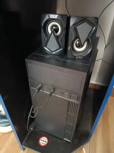 Computador semi novo