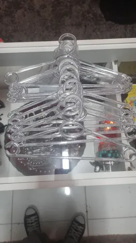 Cabide de acrílico infantil 