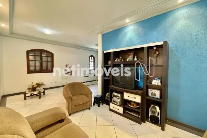 Excelente casa a venda no Bom Jesus.