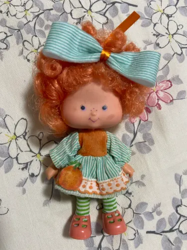 Boneca Laranjinha Moranguinho anos 80 Estrela