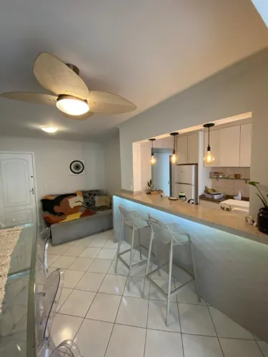 Locação Anual 2 Dormitórios Quadra Mar Balneário Camboriú Rua 1500