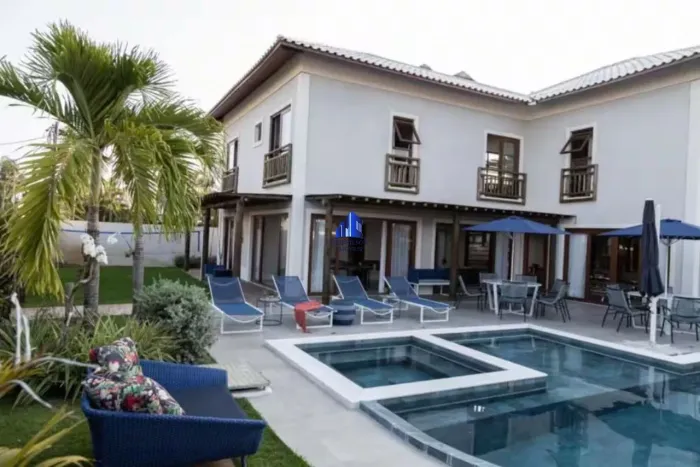 CASA Á VENDA EM GUARAJUBA, CONDOMÍNIO PARAÍSO DO MAR R$ 4.100.000,00 PORTEIRA FERCHDA, PIS