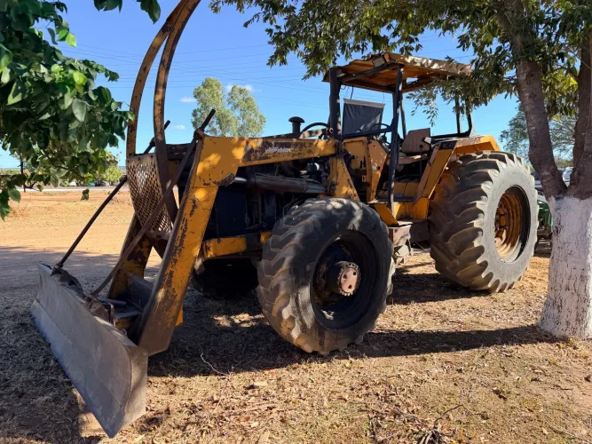 TRATOR VALMET 1280 ANO 1995 + GRADE ARADORA 18 DISCOS