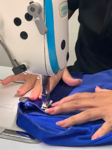 Vaga costureira de Aluguel de trajes
