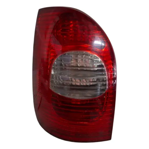 Lanterna Traseira Esquerda Xsara Picasso 2008 2012 DETALHE TRAVA ENCAIXE
