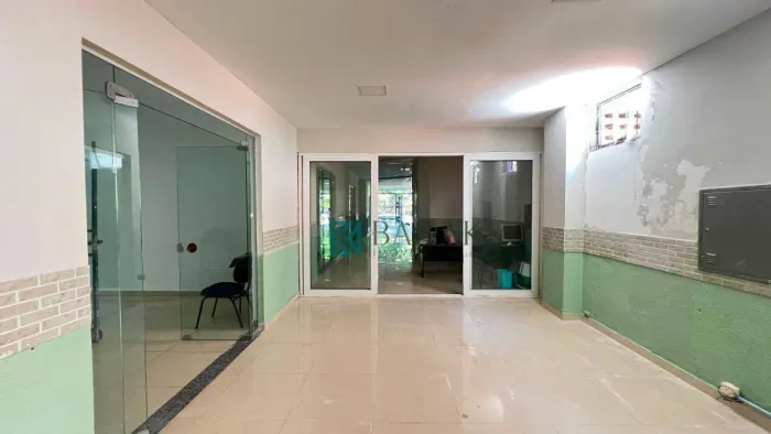 Salão para alugar, 120 m² por R$ 2.350/mês - Zona 7 - Maringá/PR