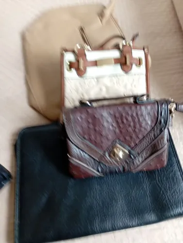 Vendo várias bolsas femininas