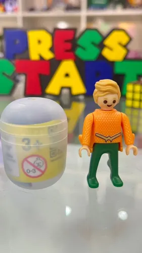 BONECO AQUAMAN PLAYMOBIL KINDER