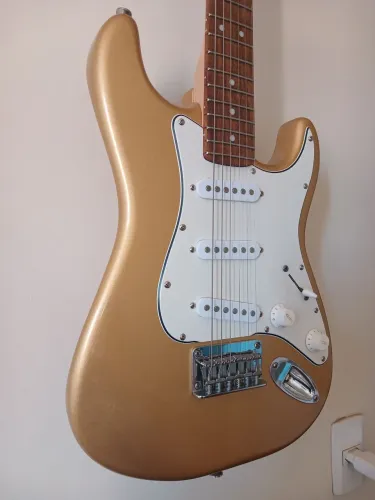 Guitarra Infantil squier fender