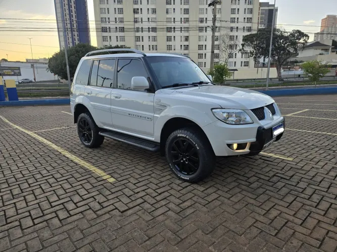 Mitsubishi Pajero TR4 2.0/ 2.0 Flex 16V 4X4 Aut. 2011