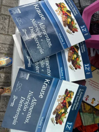 Livro de Nutrição - Krause