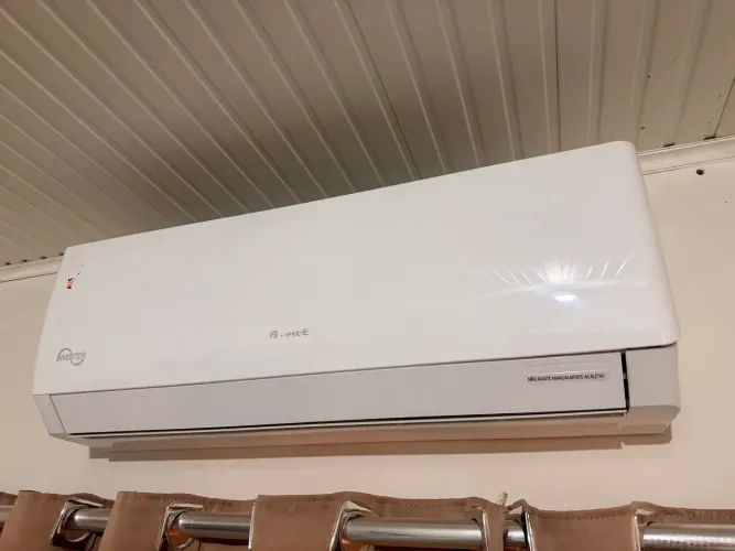 Ar-condicionado Split Gree Inverter 12.000 BTUs Frio G-Top G + Frio G-Top