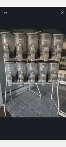 Dispenser para rações 