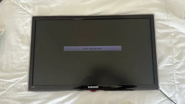 TV Samsung LCD - Excelente para quarto, monitor ou videogame