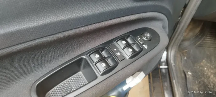 Fiat Uno WAY 1.0 Flex 6V 5P 2018