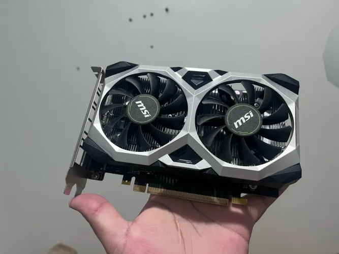 PLACA DE VÍDEO- GeForce GTX 1650 Ventus XS OCV1 4GB GDDR6