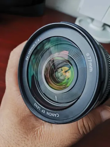 Canon EF 24-105 F/4L IS USM (Precisando trocar o Flex Cable) *APENAS VENDA*