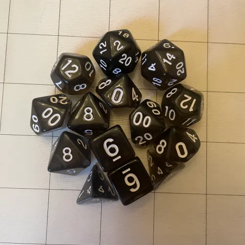 Conjunto 14 dados pretos RPG + bag de brinde