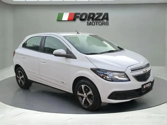 Chevrolet Onix Hatch LT 1.4 8V Flex Power Aut. 4P 2014