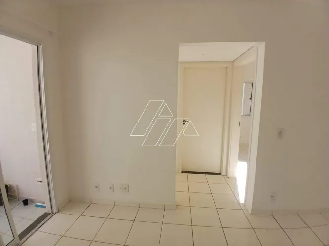 Apartamento com 2 Dormitórios e 1 Vaga para Locação no Parque Residencial Julieta, Marília