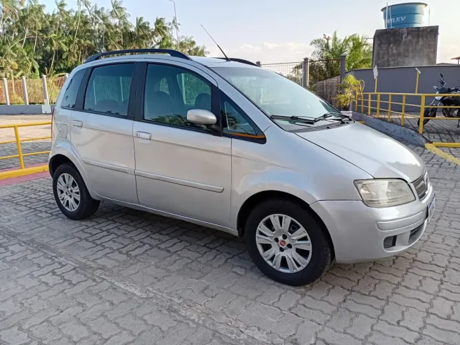 Fiat Idea ELX 1.4 MPI Fire Flex 8V 5P 2009