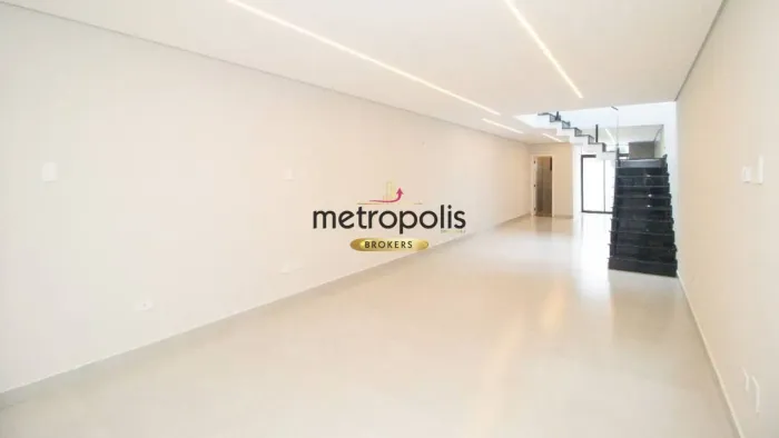 Sobrado com 3 dormitórios à venda, 240 m² por R$ 1.200.000,00 - Vila Camilópolis - Santo A