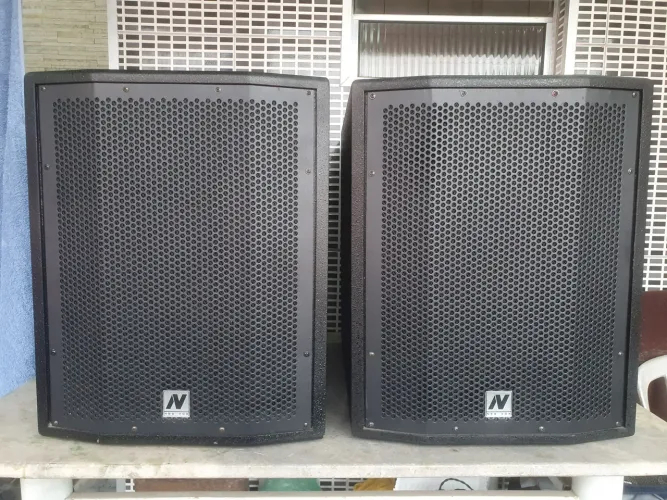 Par de caixas de som Sub grave 15 polegadas 400 watts cada