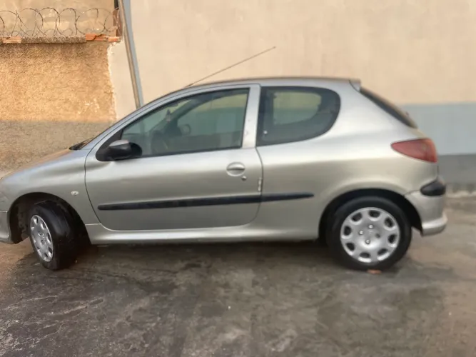 Peugeot 206 Presence 1.4/ 1.4 Flex 8V 5P 2007